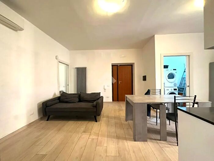 Appartamento quadrilocale in affitto in Via Alessandro Guidiccioni, Roma
