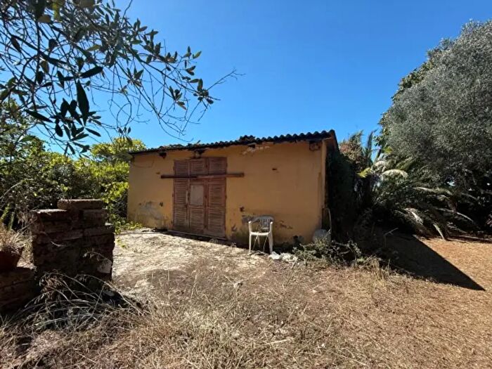 Casa bilocale in vendita in Via Campo dei Fiori, Nettuno