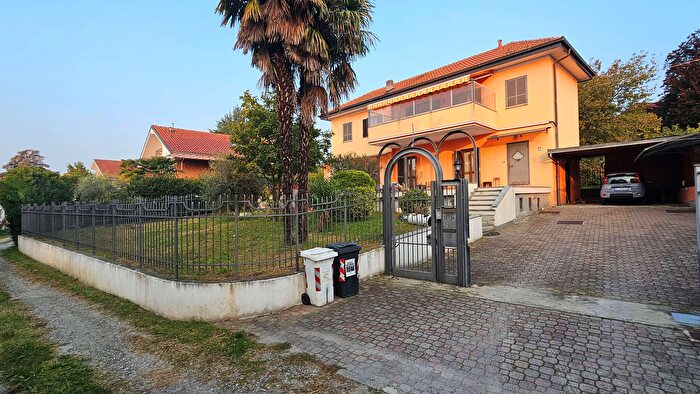 Case in Vendita e in Affitto - 3