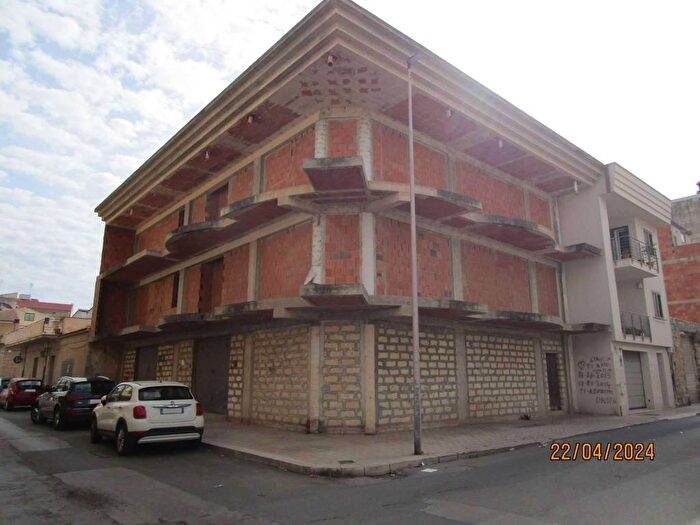 Casa con 6 locali in vendita in via Giacomo Matteotti, Centro, Vittoria