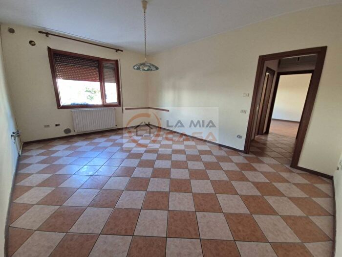 Appartamento trilocale in affitto in via romea i bis, Piove di Sacco