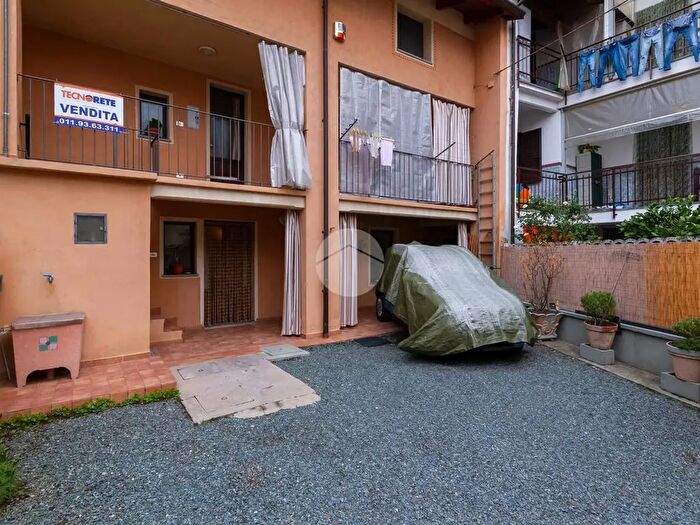 Casa quadrilocale in vendita in Via Vittorio Emanuele, Giaveno