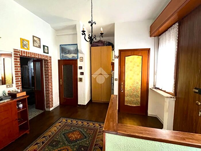 Casa quadrilocale in vendita in Via SantAntonio, Sumirago