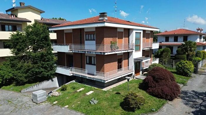 Case in Vendita e in Affitto - 3