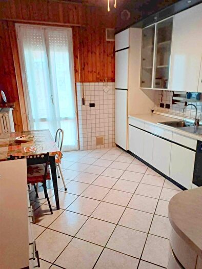 Appartamento con 6 locali in vendita in Ancona