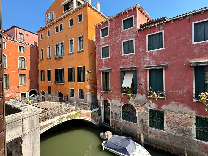 Appartamento con 6 locali in affitto in San Marco, Venezia