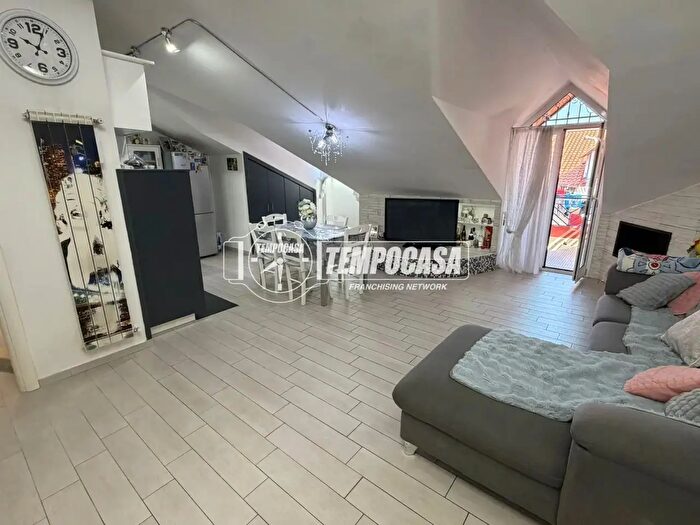 Appartamento trilocale in vendita in Via Marchesella, Giugliano In Campania