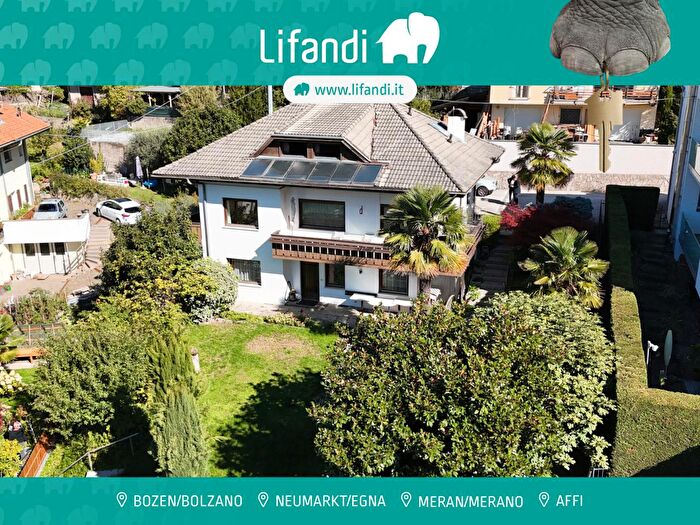 Casa con 9 locali in vendita in Neumarktner Straße Via Egna, Montagna