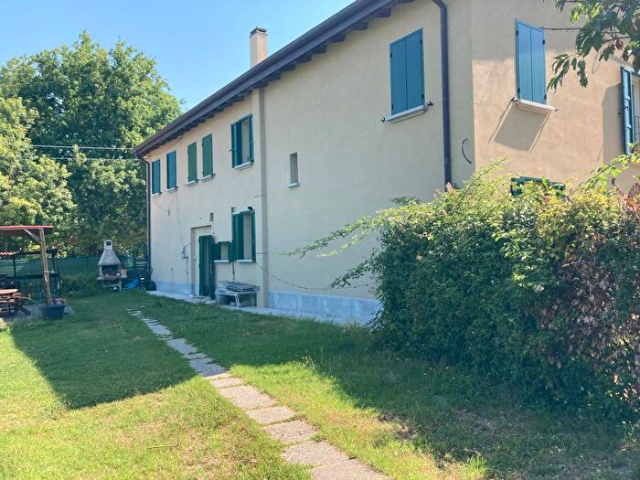 Appartamento quadrilocale in affitto in Via Lame, Argelato