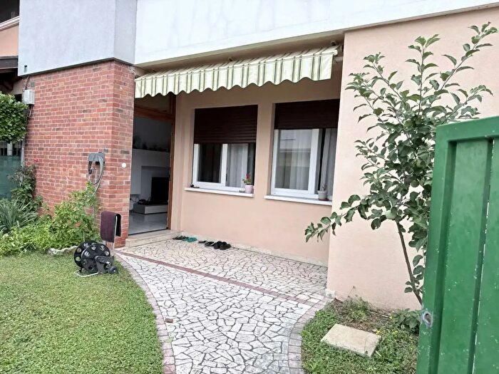 Casa quadrilocale in vendita in Via Piave, Pordenone