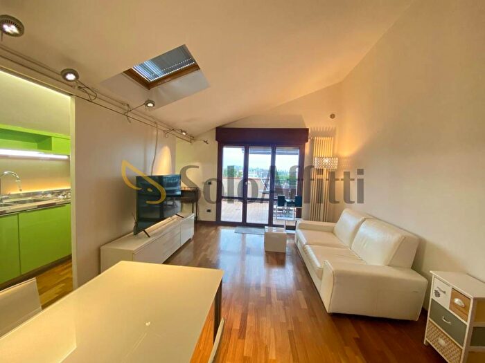 Casa bilocale in affitto in Via Sebastiano Vanzi, Via Covignano Villaggio Azzurro, Rimini