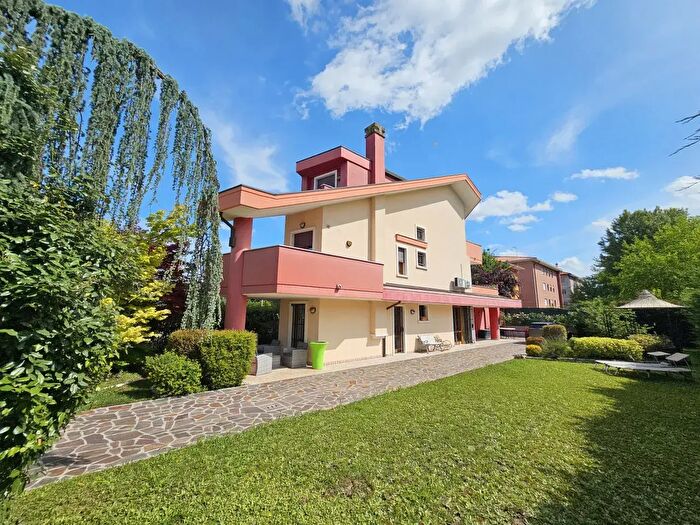 Casa trilocale in vendita in Via Guasti, Padova