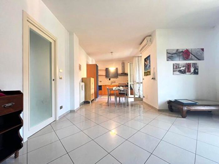 Appartamento trilocale in vendita in Via Monteu Roero, Canale