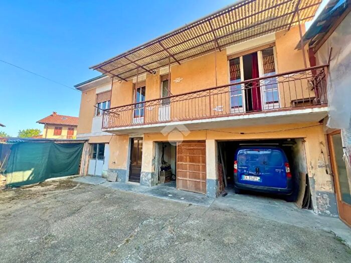 Appartamento bilocale in vendita in Via Giuseppe Garibaldi, Buttigliera D'Asti