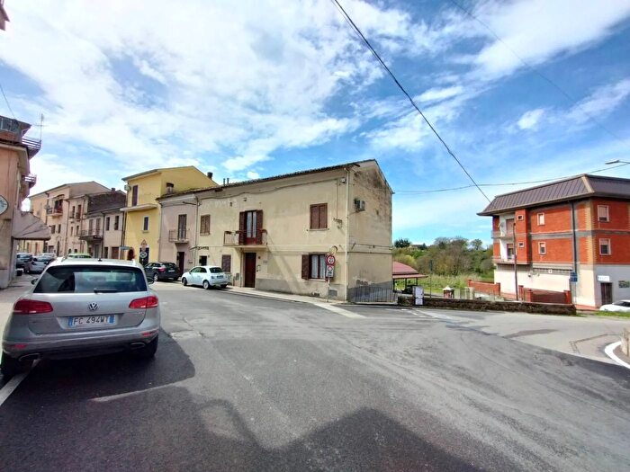 Casa quadrilocale in vendita in Via GiovenaleAquino, Aquino