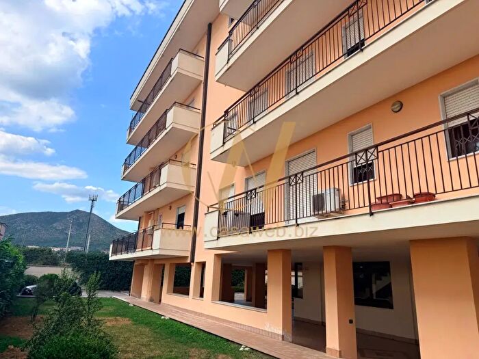 Appartamento quadrilocale in vendita in Via Giulio Tescione, Casagiove