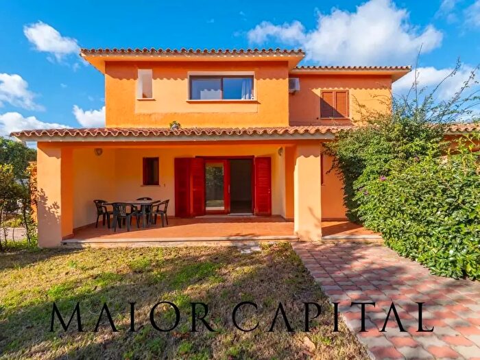 Casa quadrilocale in vendita in San Teodoro