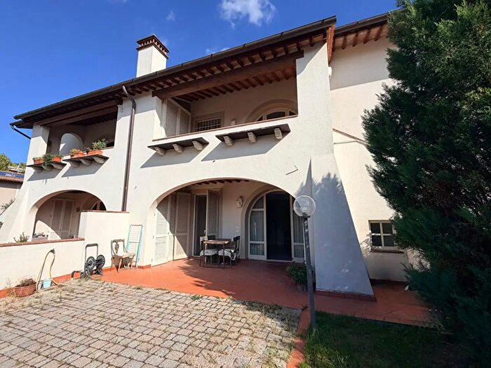 Appartamento trilocale in vendita in Calcinaia