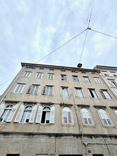 Appartamento trilocale in affitto in Via Belpoggio, Città Vecchia, Trieste