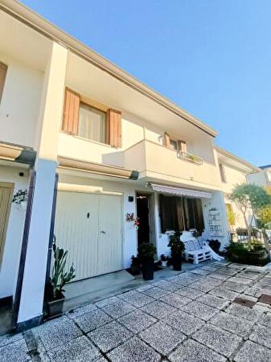 Casa quadrilocale in vendita in Via Pietro Nenni, Corbola