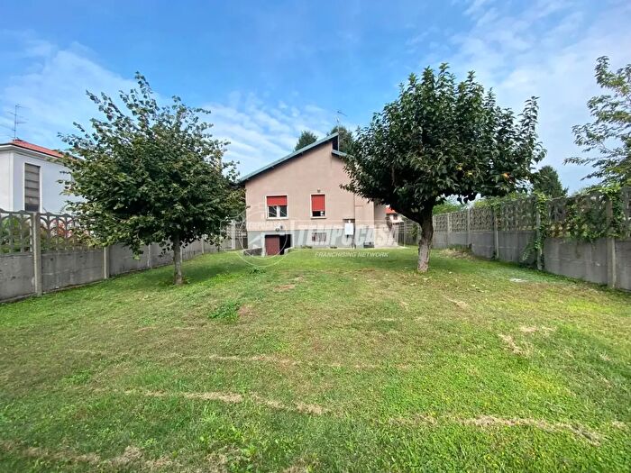 Casa trilocale in vendita in Via San Giovanni, Castellanza