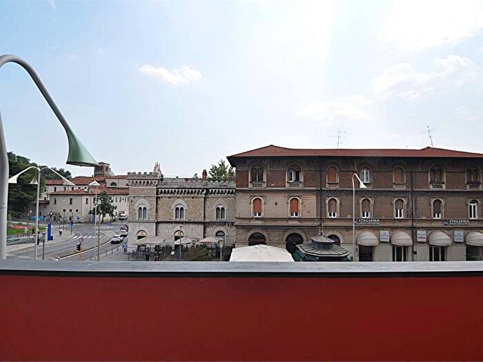 Appartamento trilocale in affitto in Castello Via Musei, Brescia