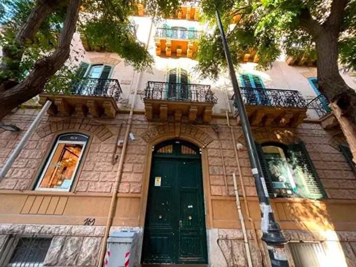 Appartamento bilocale in affitto in Via Settemb, Palermo
