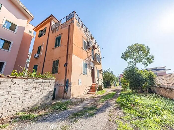 Appartamento bilocale in vendita in Via dei Pivieri, Roma