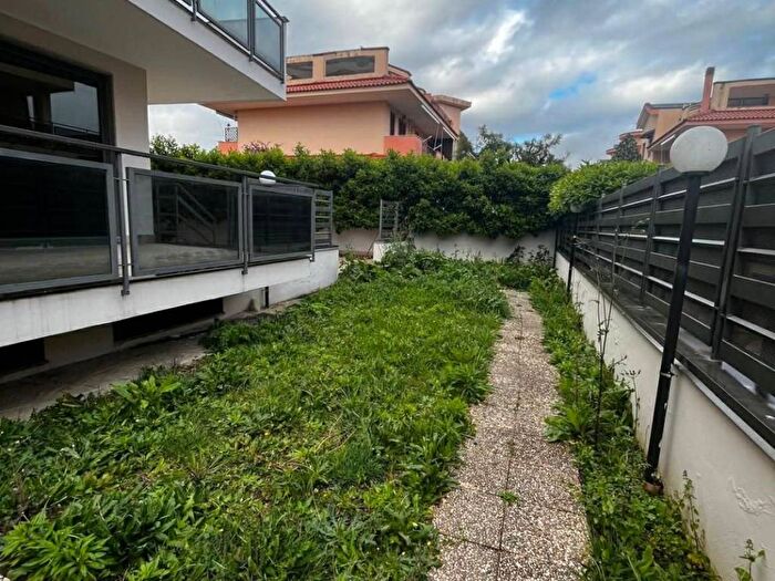 Casa con 6 locali in affitto in Via Antonio De Curtis, San Nicola la Strada