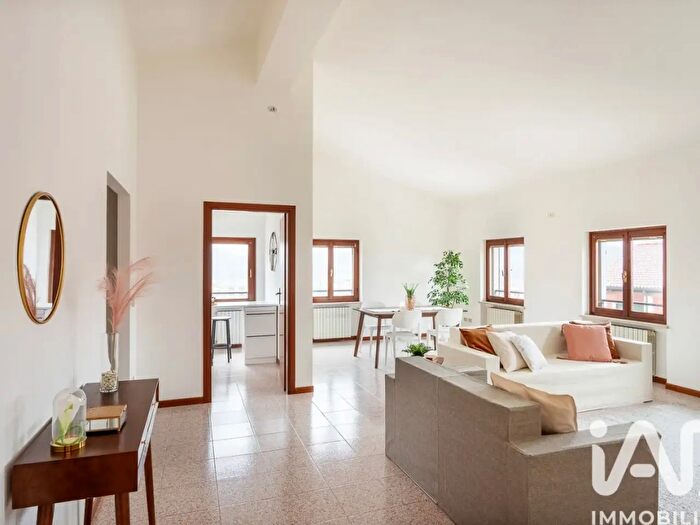 Appartamento trilocale in vendita in Località Marinoni, Peschiera Del Garda