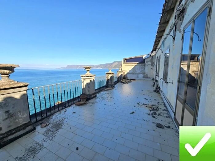 Casa in vendita in Scilla