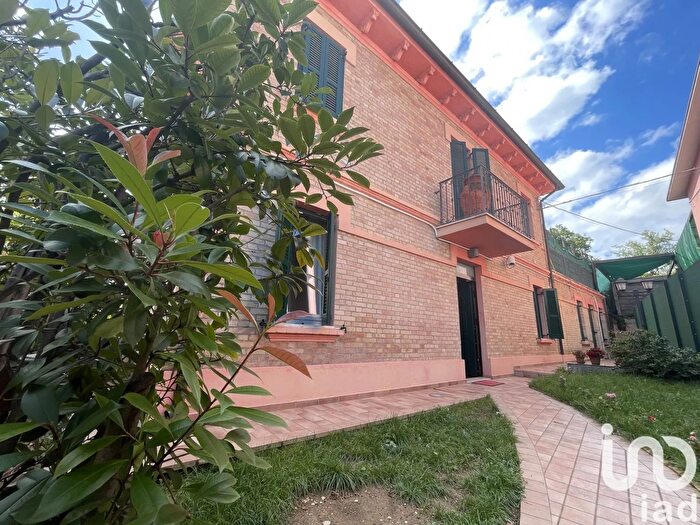Casa con 7 locali in vendita in Via Capparuccia, Civitanova Marche
