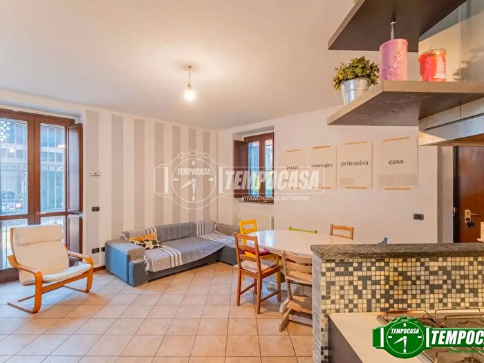 Appartamento trilocale in vendita in Via Ernesto Parini, Corbetta