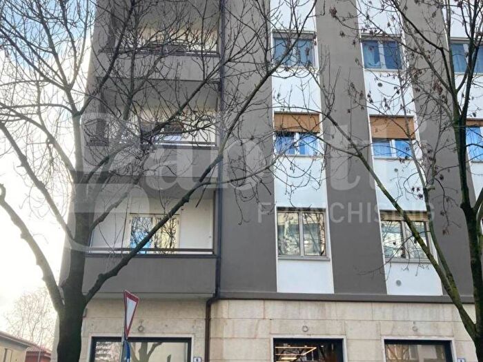 Appartamento con 5 locali in affitto in VIA MARCO POLO, Borgo Nuovo Navigatori, Verona