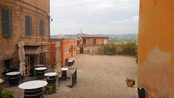 Appartamento trilocale in vendita in Viale Trieste, Jesi