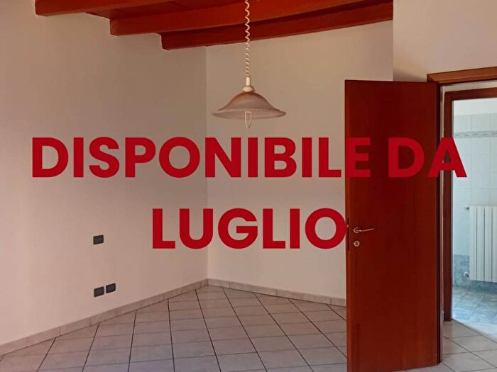 Appartamento bilocale in affitto in Via della Madonna, Oreno Velasca, Vimercate