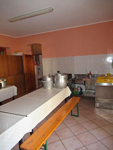 Casa con 15 locali in vendita in Caspoggio