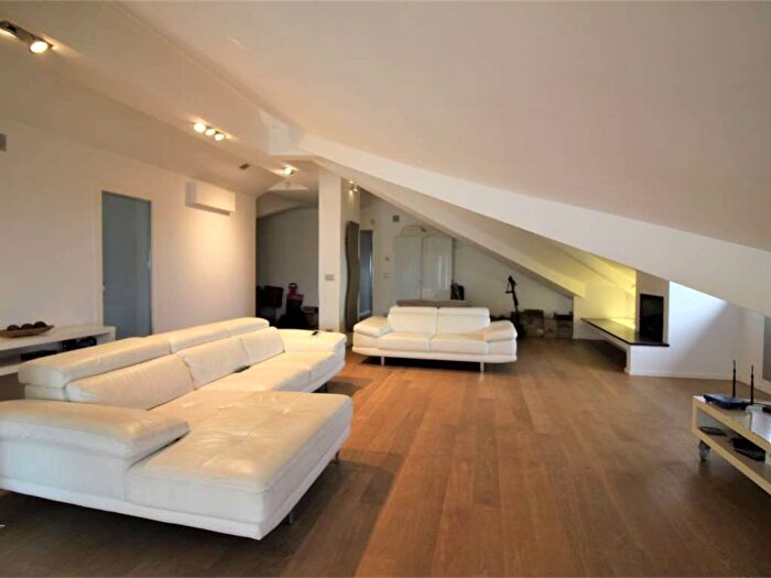 Appartamento con 5 locali in affitto in Via Nuovaluce, Canalicchio Tivoli, Tremestieri Etneo