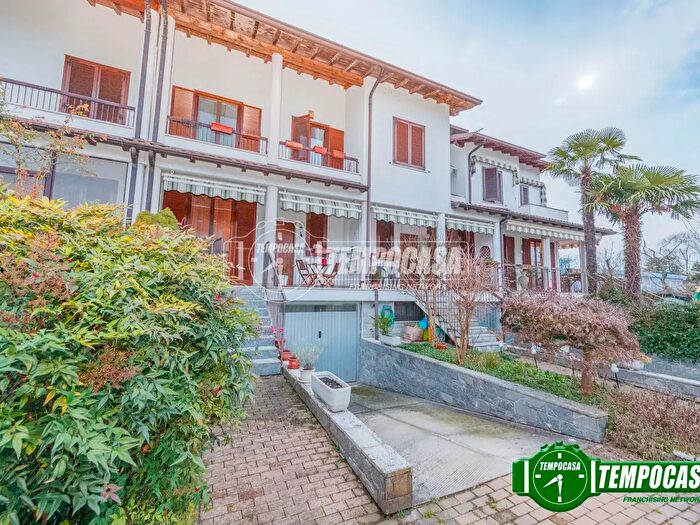 Casa con 5 locali in vendita in Via G Carducci, Vermezzo con Zelo