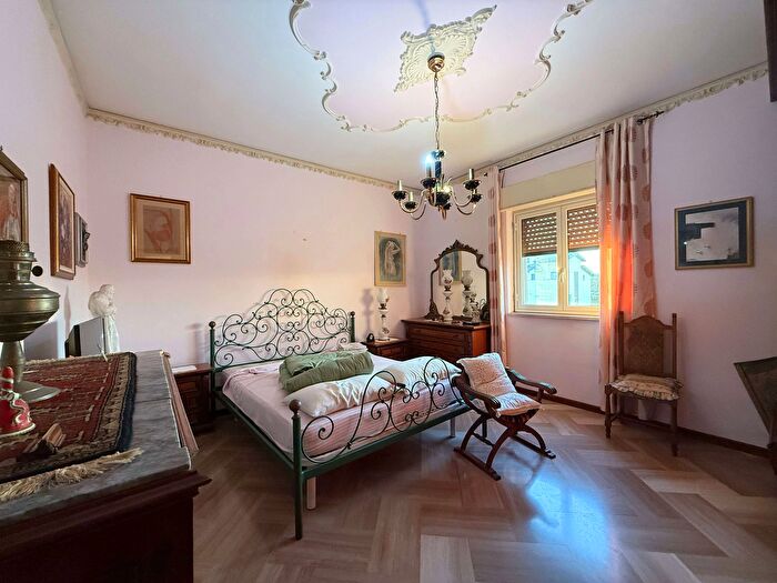 Appartamento con 5 locali in vendita in Via Monti Iblei, Siracusa