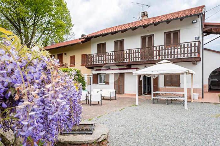 Casa con 5 locali in vendita in San Maurizio Canavese