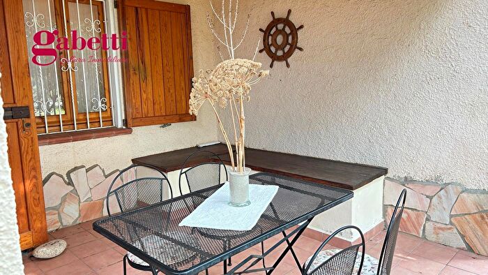 Appartamento trilocale in vendita in Via dello Stretto, Aglientu