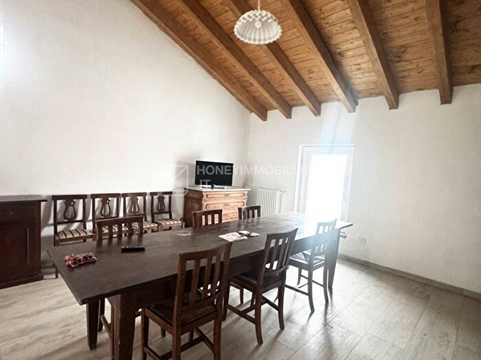 Casa quadrilocale in affitto in Frazione Samboseto, Samboseto, Busseto