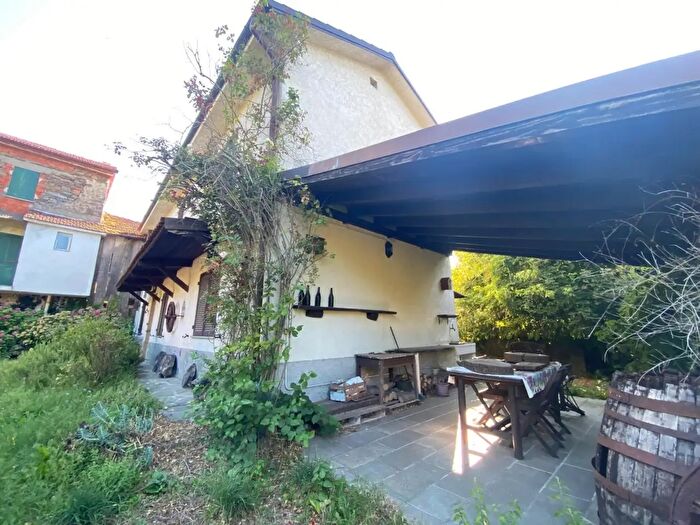 Casa con 5 locali in vendita in Strada Comunale, Ponzone