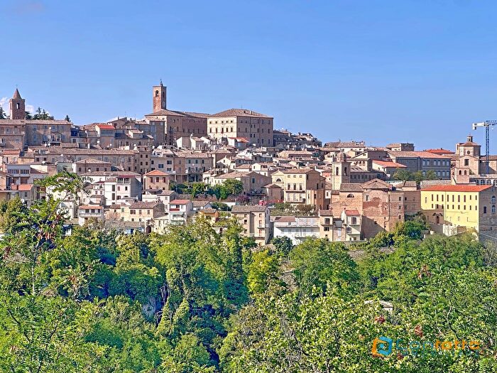 Casa con 16 locali in vendita in Contrada Capo di Termine, Ripatransone