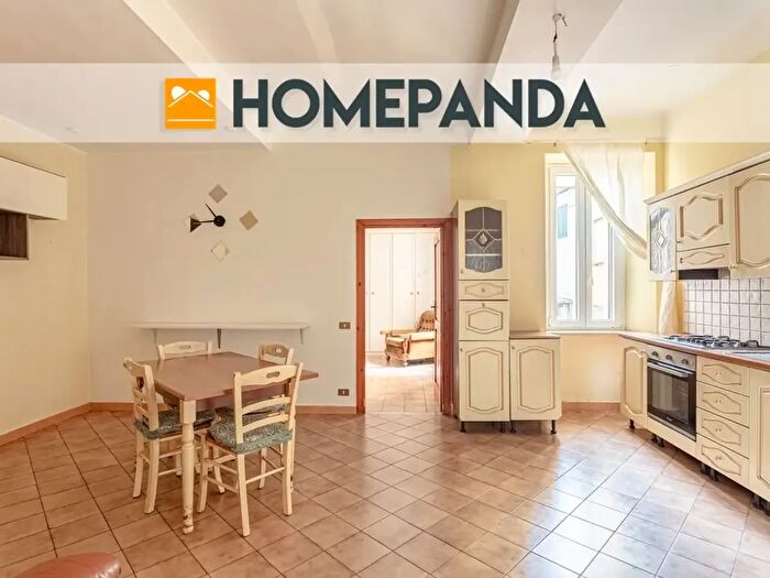 Appartamento quadrilocale in vendita in Via San Lorenzo, Velletri