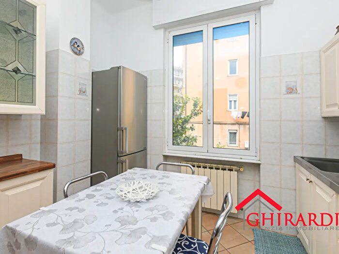 Appartamento con 5 locali in affitto in Via San Giovanni Battista, Genova
