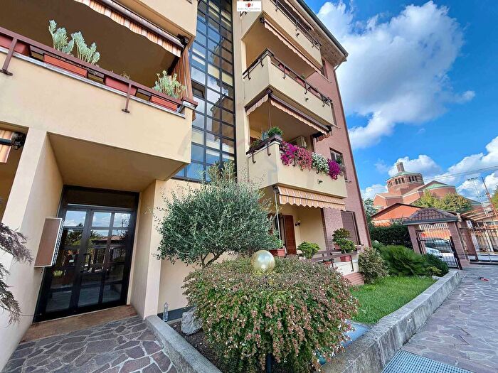 Appartamento quadrilocale in vendita in Monza