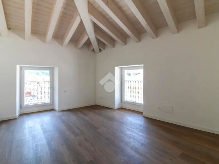 Appartamento quadrilocale in vendita in Via F Glisenti, Vestone