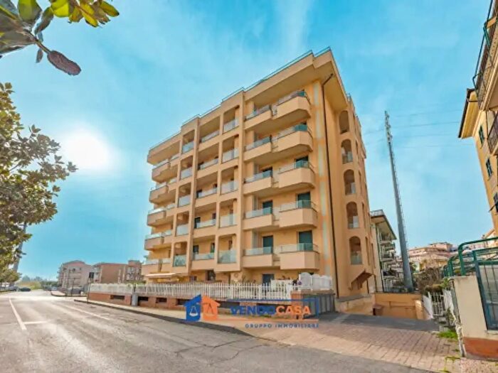 Appartamento con 6 locali in vendita in Via Don Giacomo Lasagna, Albenga